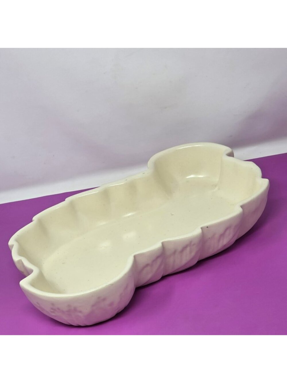 Vintage Haeger Pottery White Duck Pond Ruffle/Crimped Abstract Planter Dish